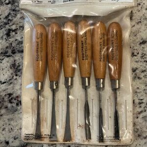 FOOTPRINT CARVING TOOL SET JEU D'OUTILS A SCULPTER NO.30 PRE-OWNED